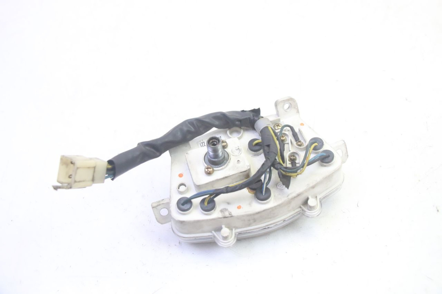 photo de SPEEDOMETER PEUGEOT KISBEE 4T 50 (2018 - 2022) - Surface and material condition