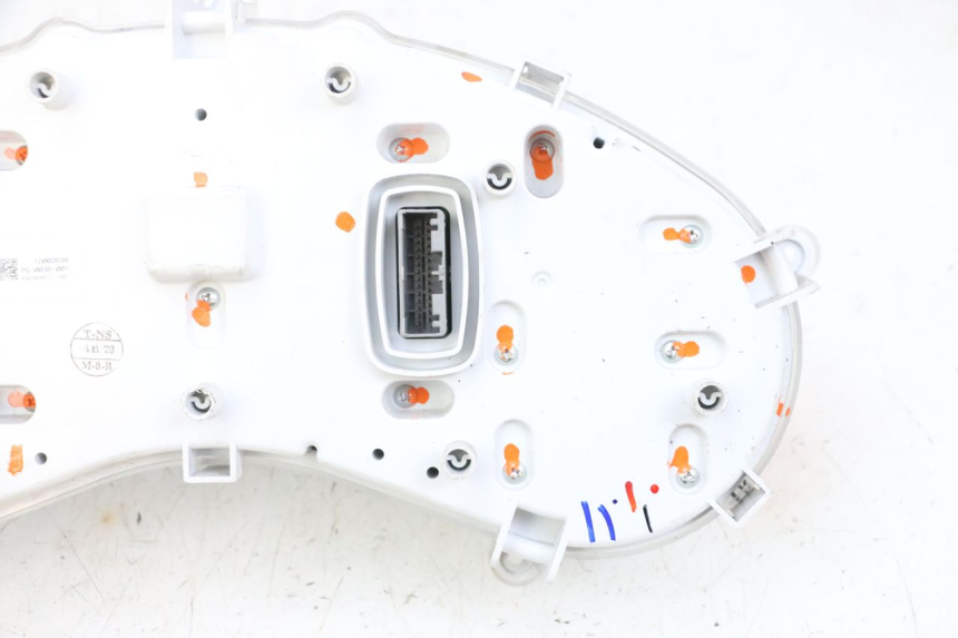 photo de SPEEDOMETER PIAGGIO MP3 HPE 300 (2019 - 2026) - Distinctive features