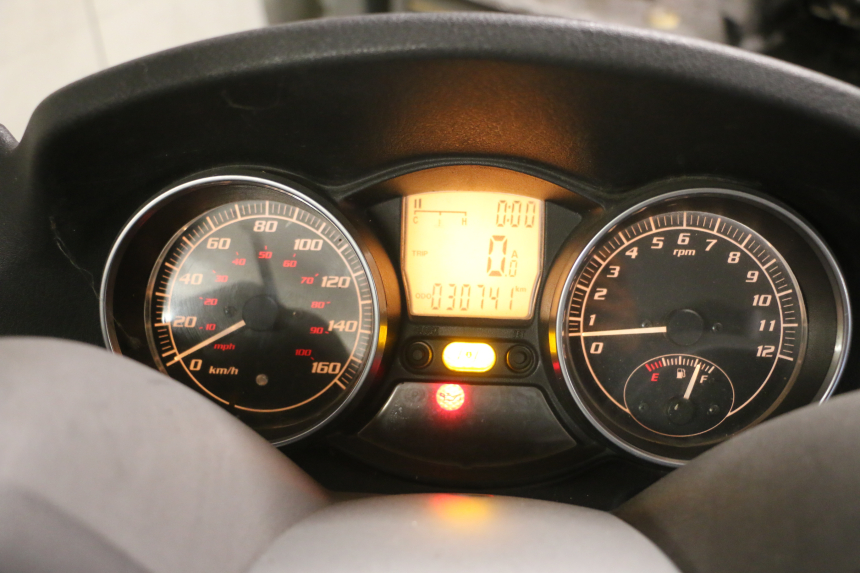 photo de SPEEDOMETER PIAGGIO MP3 125 (2006 - 2014)