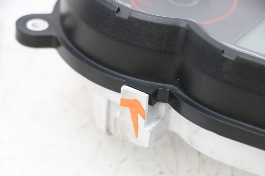 photo de SPEEDOMETER PIAGGIO NEW TYPHOON 50 (2018 - 2021) - Component zoom