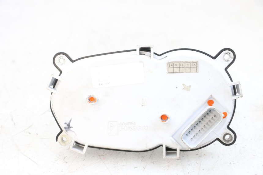 photo de SPEEDOMETER PIAGGIO NEW TYPHOON 50 (2018 - 2021) - Technical close-up
