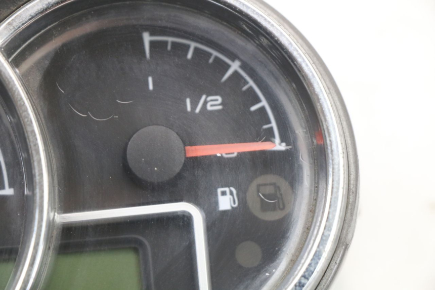 photo de SPEEDOMETER MOTO GUZZI NORGE 8V GT 1200 (2011 - 2016) - Technical close-up