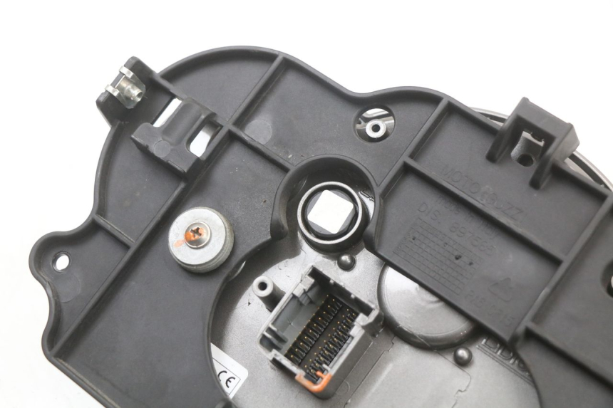 photo de SPEEDOMETER MOTO GUZZI NORGE 8V GT 1200 (2011 - 2016) - Markings and original references