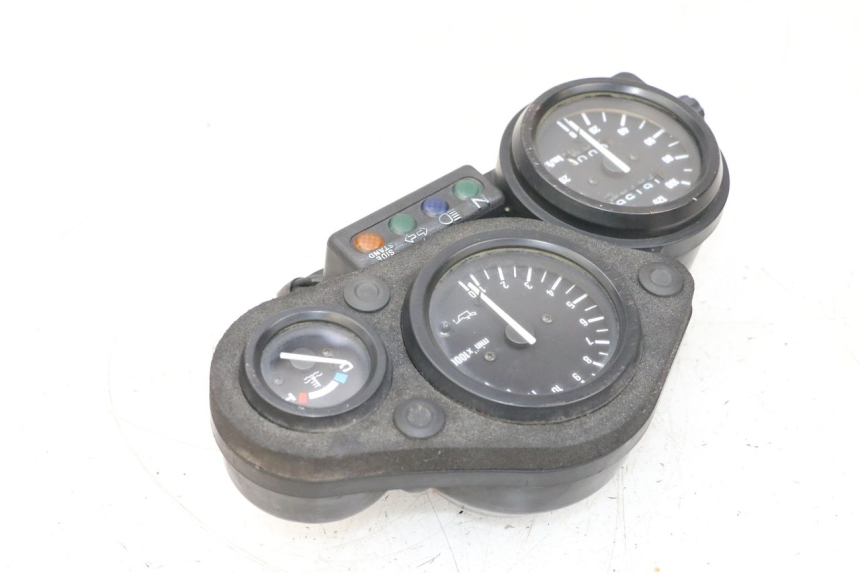 photo de SPEEDOMETER HONDA NSR R 125 (1994 - 2003) - Zoom on usage condition