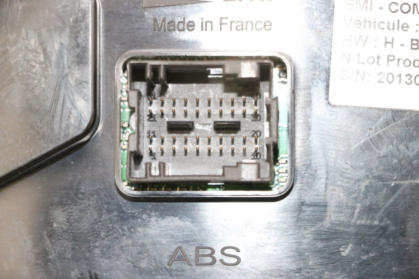 photo de SPEEDOMETER PEUGEOT SATELIS 125 (2013 - 2018)