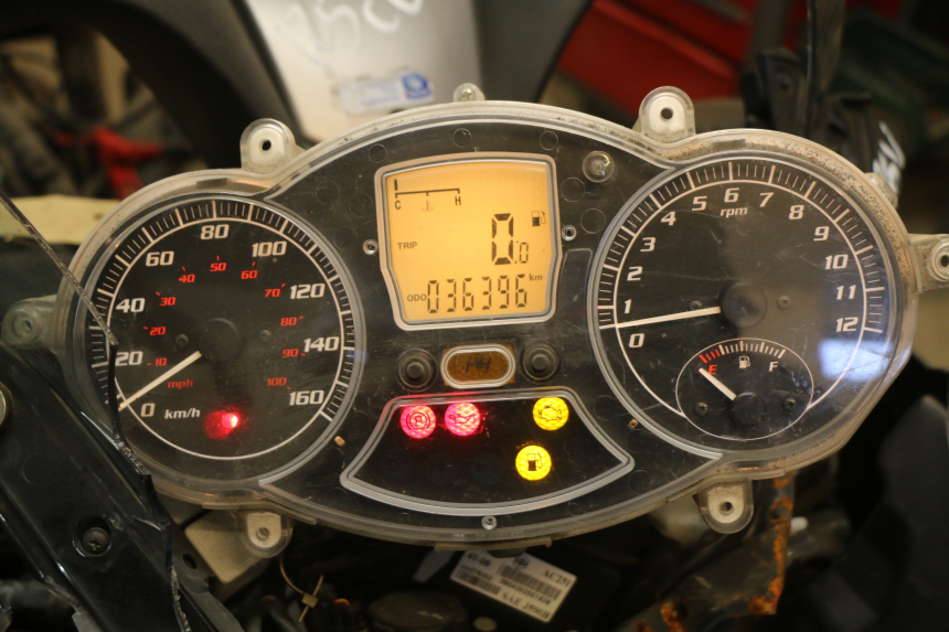 photo de SPEEDOMETER PIAGGIO MP3 125 (2006 - 2014)