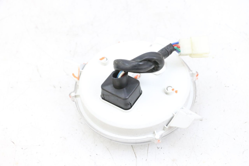 photo de SPEEDOMETER EFUN PUSA 1 - Fixing points details