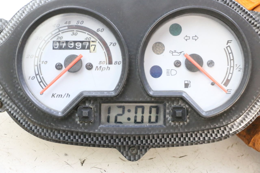 photo de SPEEDOMETER RIDE RACE 2T 50 (2012 - 2017) - Component detail