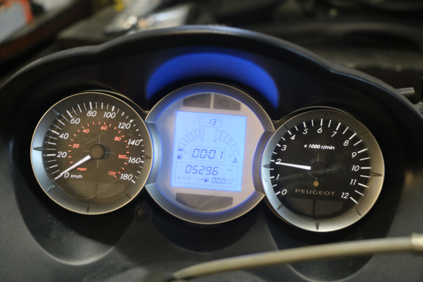 photo de SPEEDOMETER PEUGEOT SATELIS 125 (2013 - 2018)