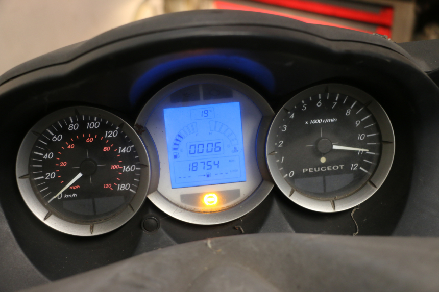 photo de SPEEDOMETER PEUGEOT SATELIS 125 (2013 - 2018)