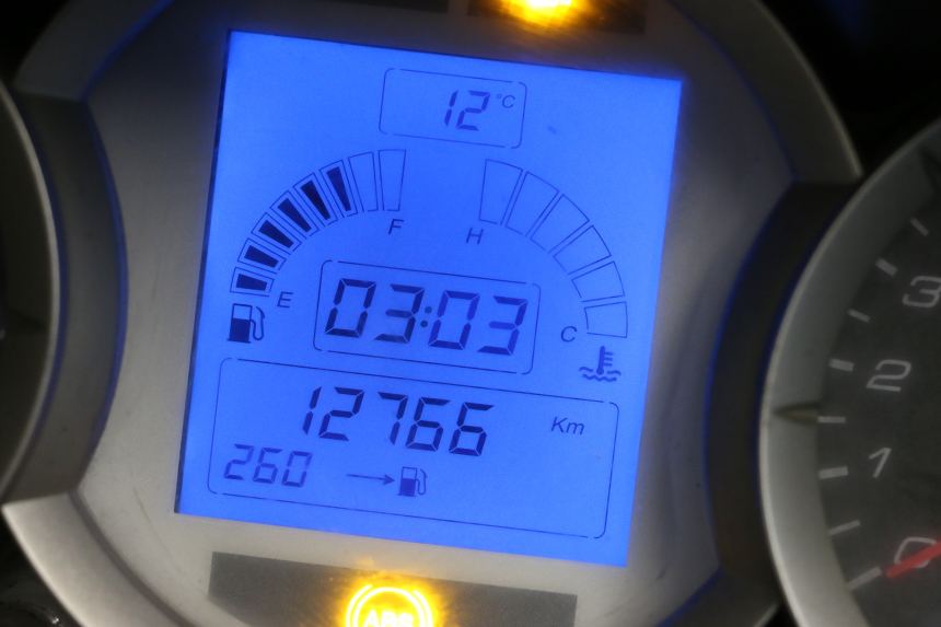 photo de SPEEDOMETER PEUGEOT SATELIS 125 (2013 - 2018) - Technical close-up
