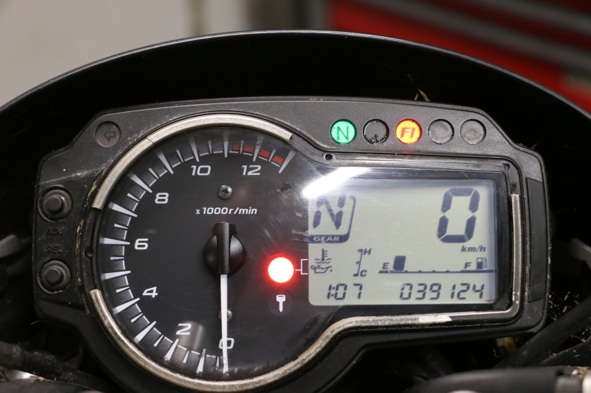 photo de SPEEDOMETER SUZUKI GSR 750 (2011 - 2017)