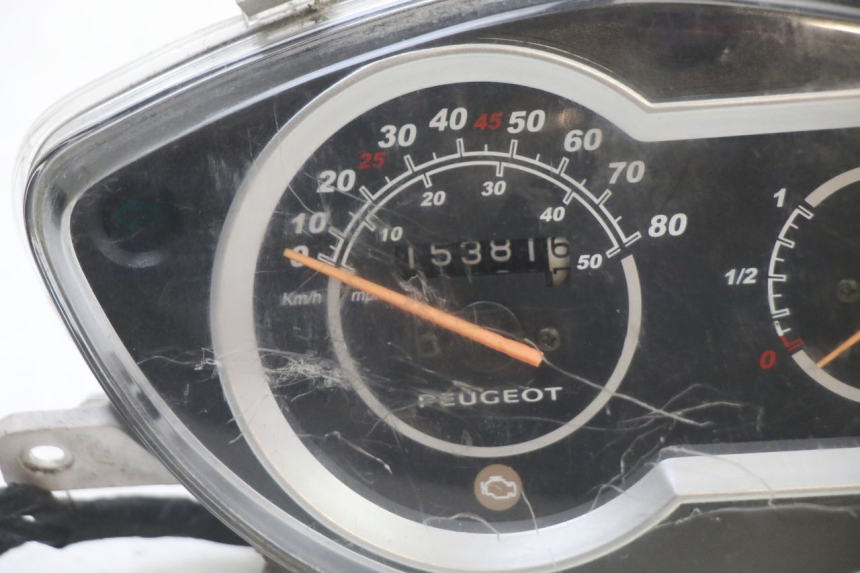 photo de SPEEDOMETER PEUGEOT TWEET PRO CARGO 50 (2018 - 2020) - Zoom on usage condition