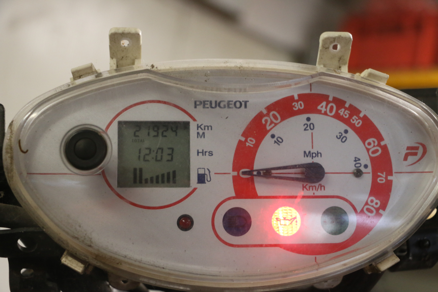photo de SPEEDOMETER PEUGEOT VIVACITY 50 (2004 - 2009)