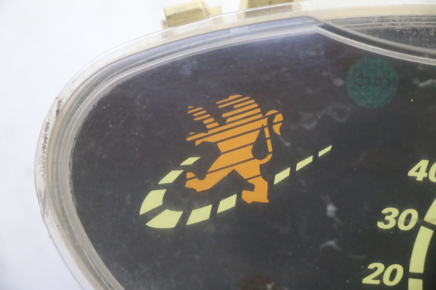 photo de SPEEDOMETER PEUGEOT VIVACITY 100 (1999 - 2008) - Component detail
