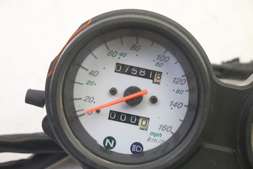 photo de SPEEDOMETER DAELIM VJ ROADWIN FI 125 (2008 - 2017) - Zoom on usage condition