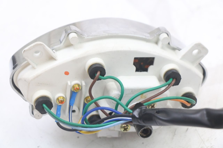 photo de SPEEDOMETER JM MOTORS VX 125 (2022 - 2025) - Surface and material condition