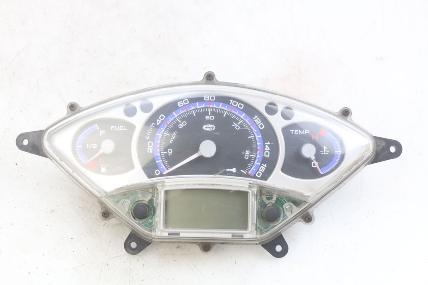 photo de SPEEDOMETER YAMAHA XMAX X-MAX 125 (2006 - 2009) - Main view