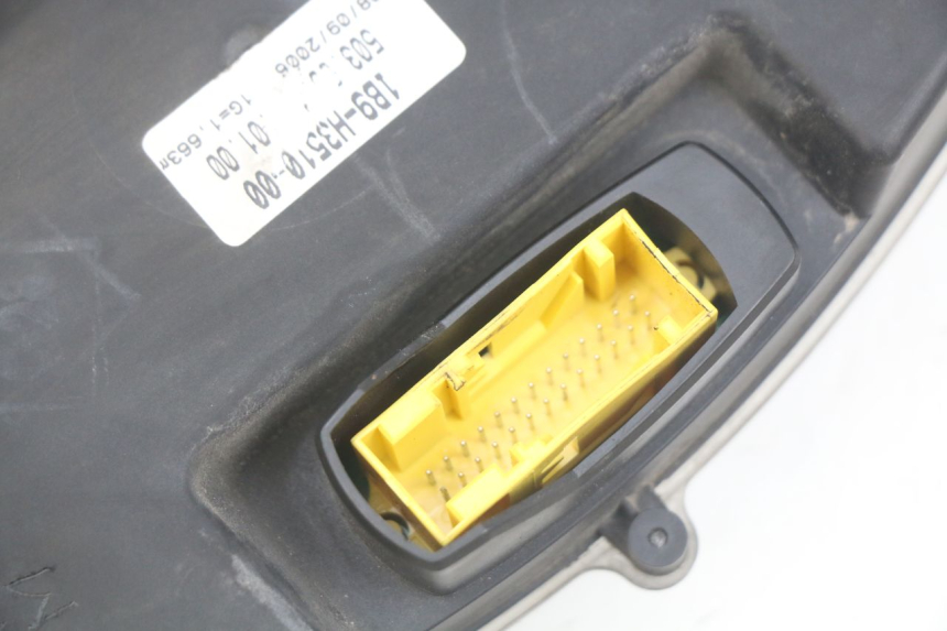 photo de SPEEDOMETER YAMAHA XMAX X-MAX 125 (2006 - 2009) - Zoom on usage condition