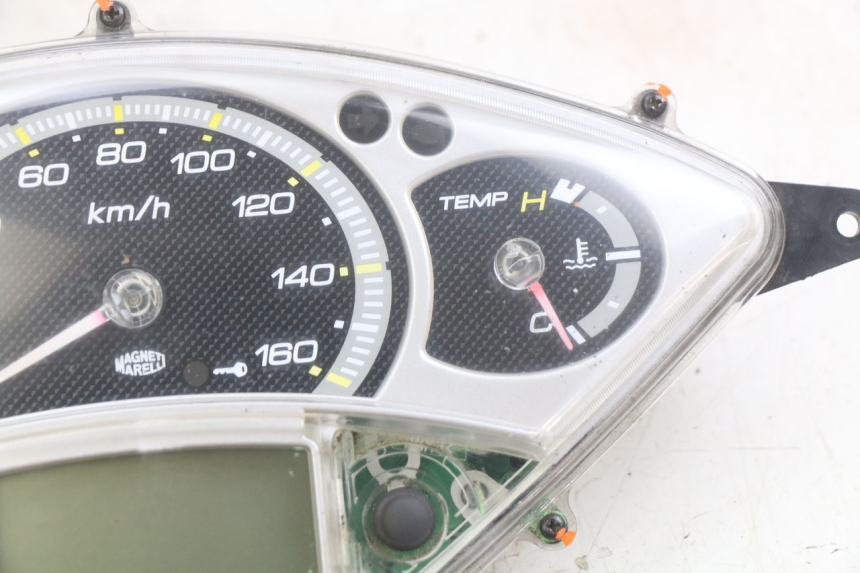 photo de SPEEDOMETER YAMAHA X-MAX XMAX 250 (2006 - 2009)