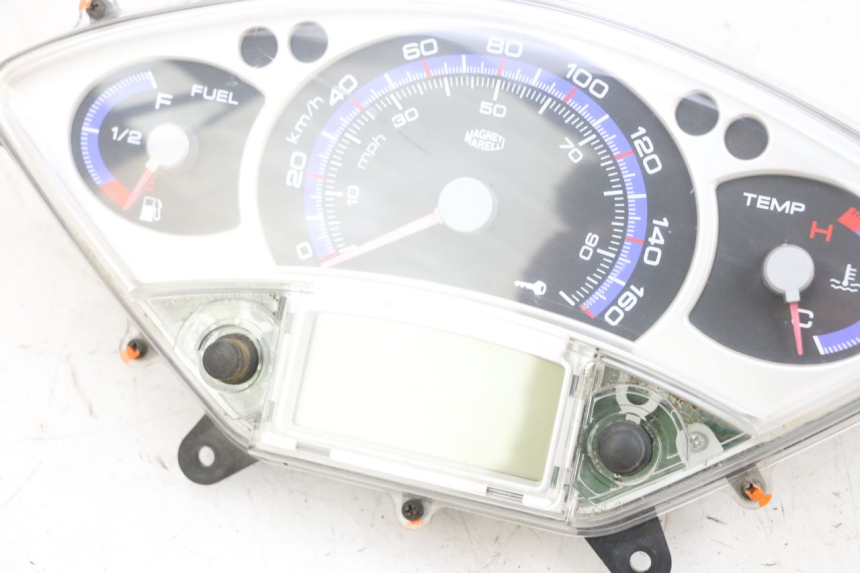 photo de SPEEDOMETER YAMAHA XMAX X-MAX 125 (2006 - 2009) - Used quality zoom