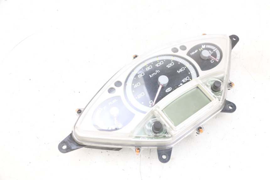 photo de SPEEDOMETER YAMAHA XMAX X-MAX 125 (2006 - 2009) - Markings and original references