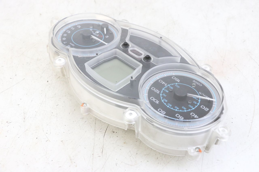 photo de SPEEDOMETER PIAGGIO XEVO - X EVO 125 (2007 - 2016) - Component detail