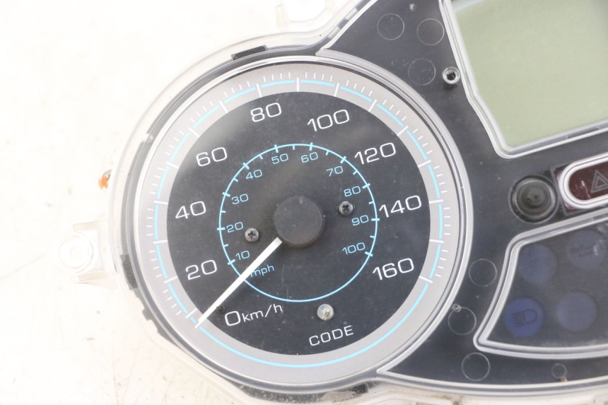 photo de SPEEDOMETER PIAGGIO XEVO - X EVO 125 (2007 - 2016) - High-resolution close-up