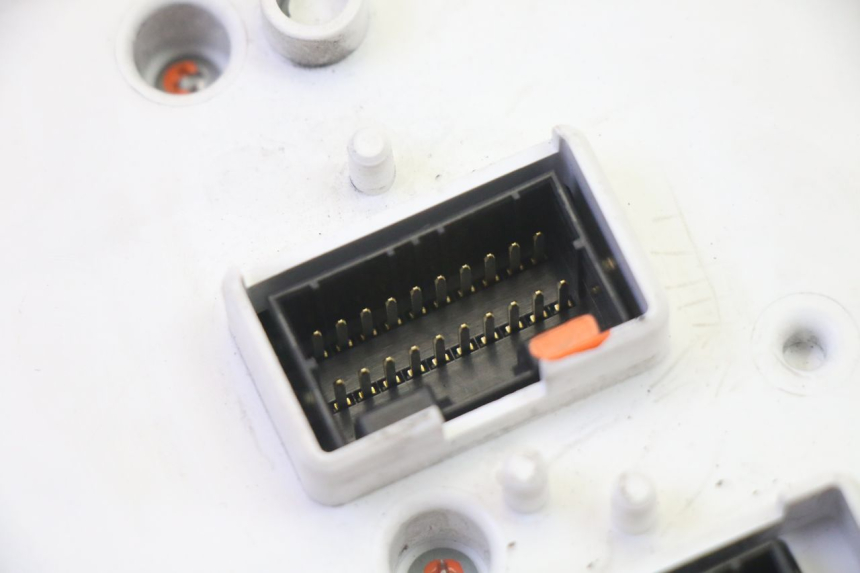 photo de SPEEDOMETER PIAGGIO XEVO - X EVO 125 (2007 - 2016)