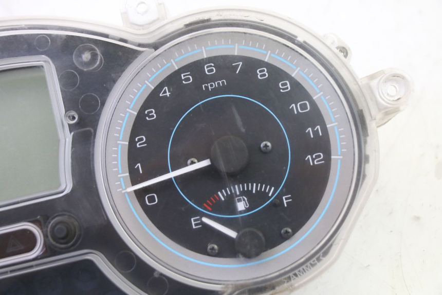 photo de SPEEDOMETER PIAGGIO XEVO - X EVO 125 (2007 - 2016)