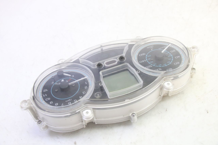 photo de SPEEDOMETER PIAGGIO XEVO - X EVO 125 (2007 - 2016) - Checked used part