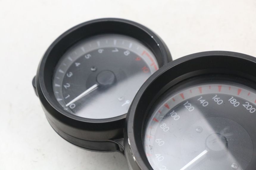 photo de SPEEDOMETER YAMAHA FJR ABS 1300 (2006 - 2012)