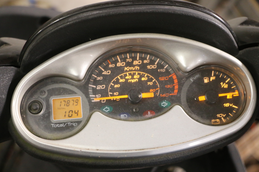 photo de SPEEDOMETER YAMAHA YP MAJESTY 125 (2007 - 2010)
