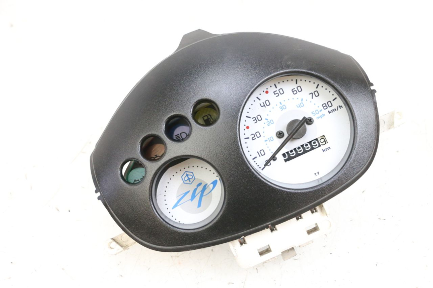 photo de SPEEDOMETER PIAGGIO ZIP 2T 50 (2009 - 2019) - Main view