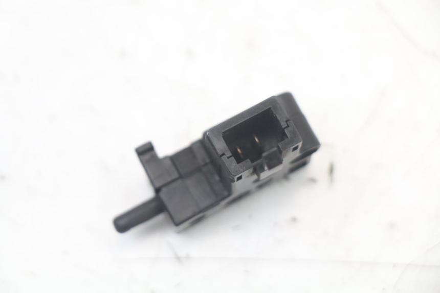 photo de CLUTCH SWITCH SUZUKI GSR 750 (2011 - 2017)