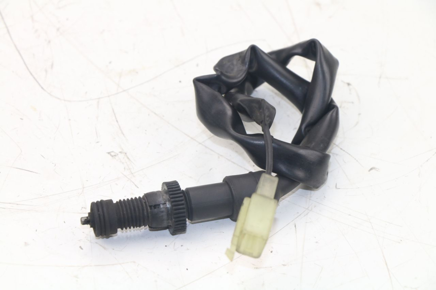 photo de REAR STOP LIGHT SWITCH HONDA CBF N 600 (2004 - 2007)