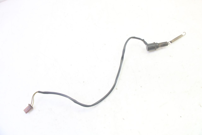 photo de REAR STOP LIGHT SWITCH YAMAHA TZR 50 (2008 - 2016) - Alternative perspective