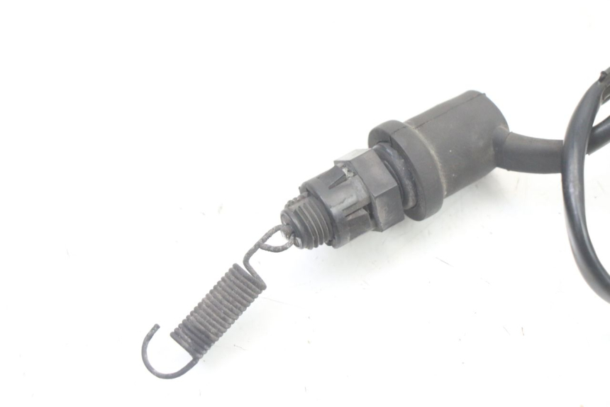 photo de REAR STOP LIGHT SWITCH YAMAHA FZ6 FAZER S2 600 (2007 - 2011)