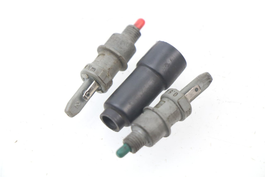 photo de STOP LIGHT SWITCH YAMAHA BW'S 50 (1999 - 2003)