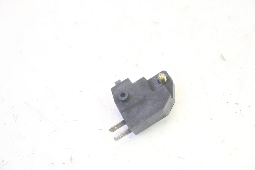 photo de RIGHT STOP LIGHT SWITCH SUZUKI DL V STROM 1000 (2002 - 2007) - Zoom on usage condition