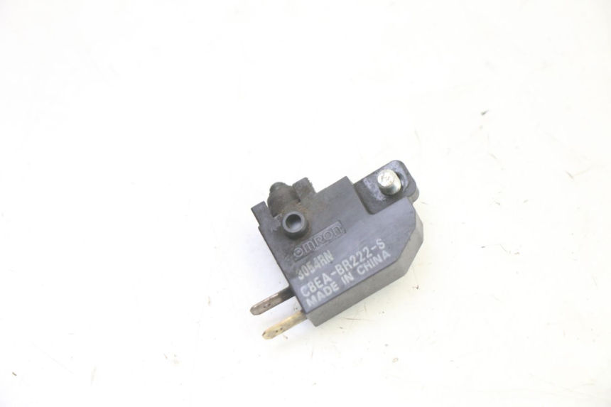 photo de RIGHT STOP LIGHT SWITCH SUZUKI GSR 750 (2011 - 2017)