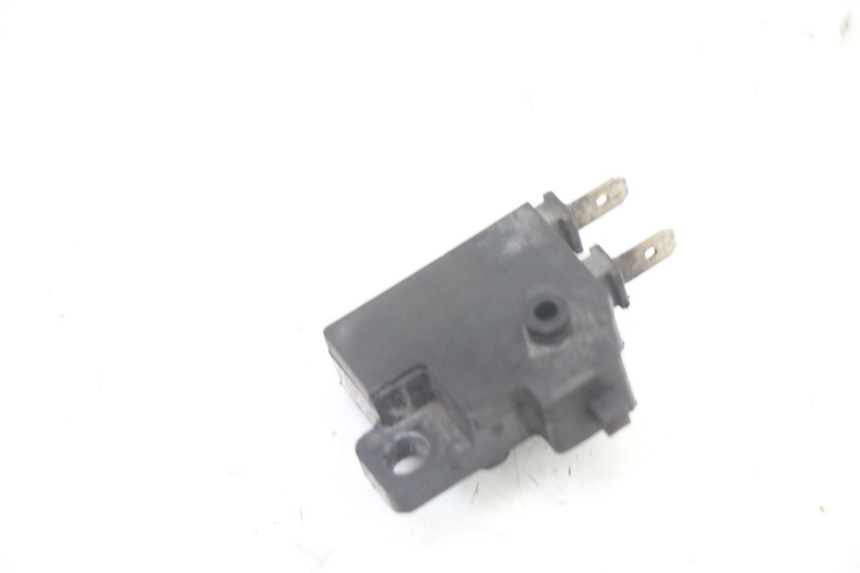 photo de RIGHT BRAKE LIGHT SWITCH HONDA FES S-WING SWING ABS 125 (2007 - 2015)
