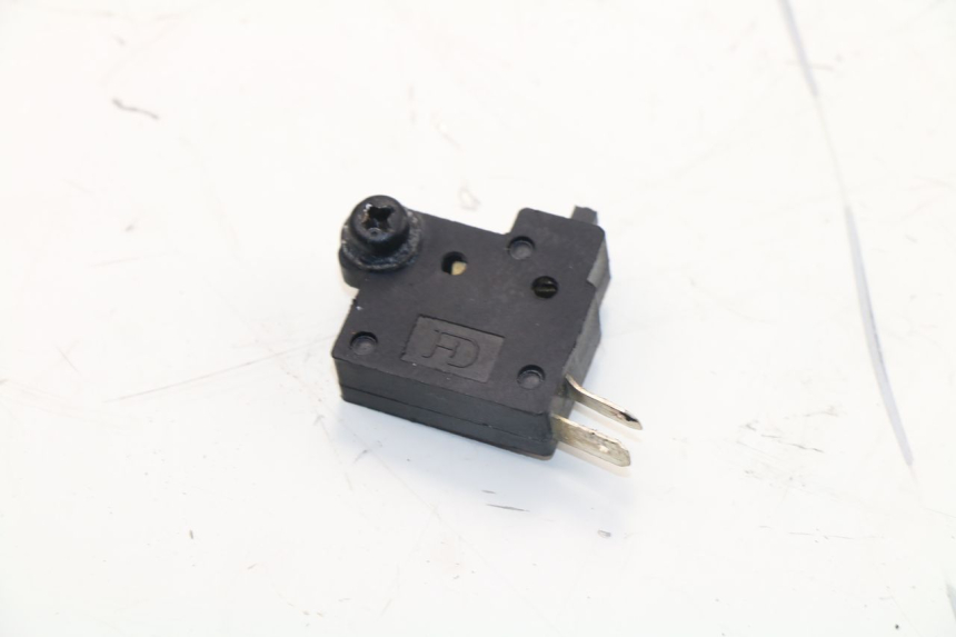 photo de RIGHT STOP LIGHT SWITCH KAWASAKI J300 300 (2014 - 2017)