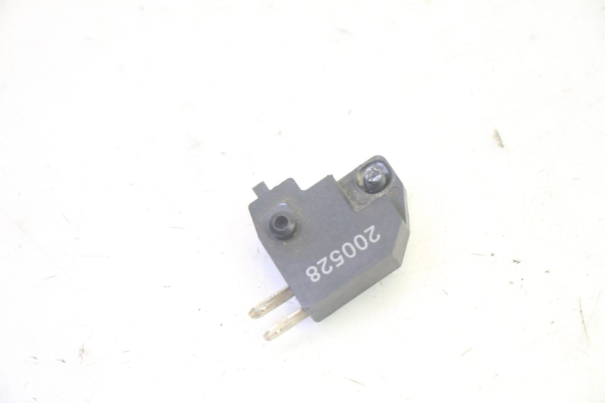 photo de RIGHT STOP LIGHT SWITCH PEUGEOT KISBEE 4T 50 (2018 - 2022) - Alternative perspective