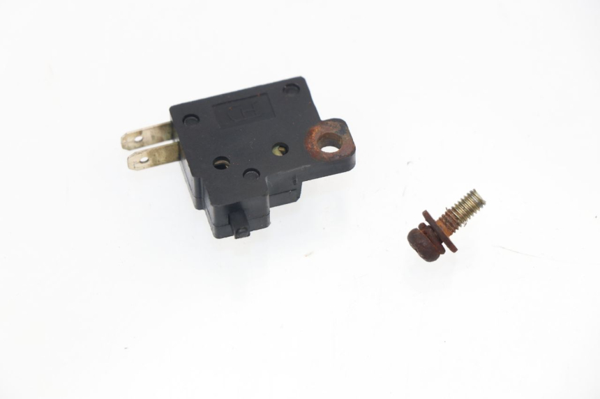 photo de RIGHT BRAKE LIGHT SWITCH KYMCO AGILITY 4T 50 (2005 - 2018)