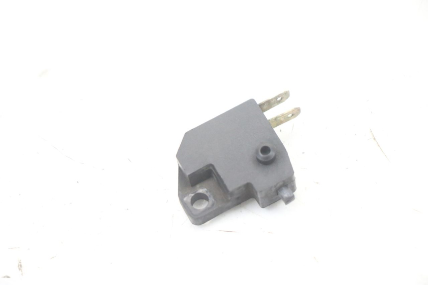 photo de RIGHT STOP LIGHT SWITCH PEUGEOT KISBEE 2T 50 (2010 - 2017)