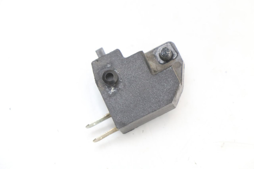 photo de RIGHT STOP LIGHT SWITCH PEUGEOT KISBEE 4T 50 (2018 - 2022)