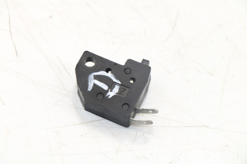 photo de RIGHT STOP LIGHT SWITCH PEUGEOT V-CLIC VCLIC 50 (2007 - 2013)