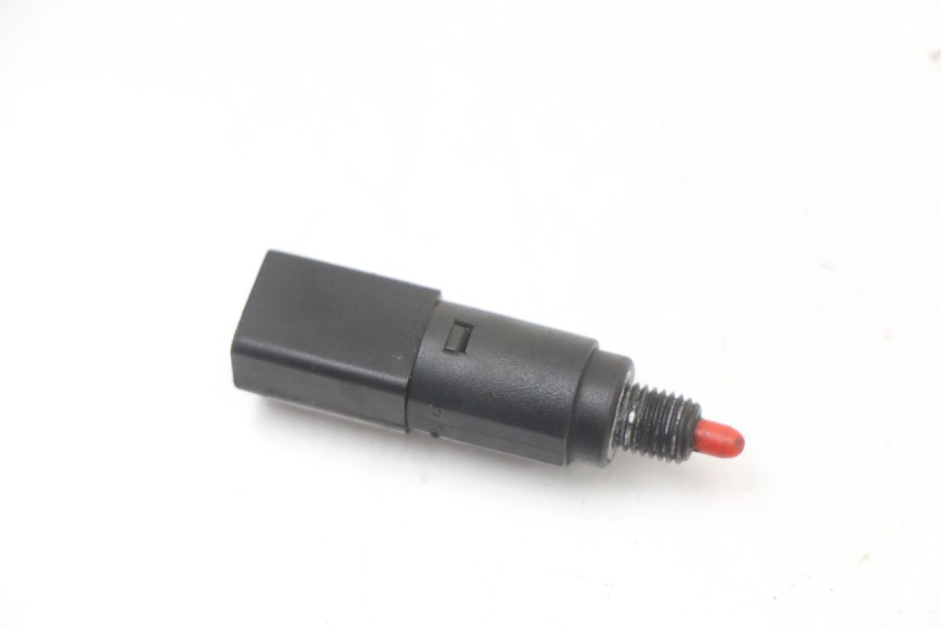 photo de RIGHT STOP LIGHT SWITCH PIAGGIO MP3 125 (2006 - 2014)