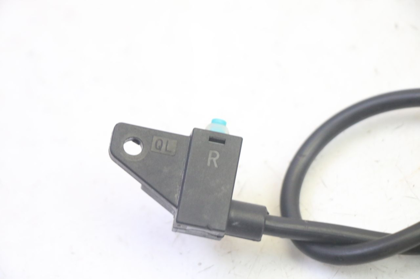 photo de RIGHT STOP LIGHT SWITCH EFUN PUSA 1 - Zoom on usage condition